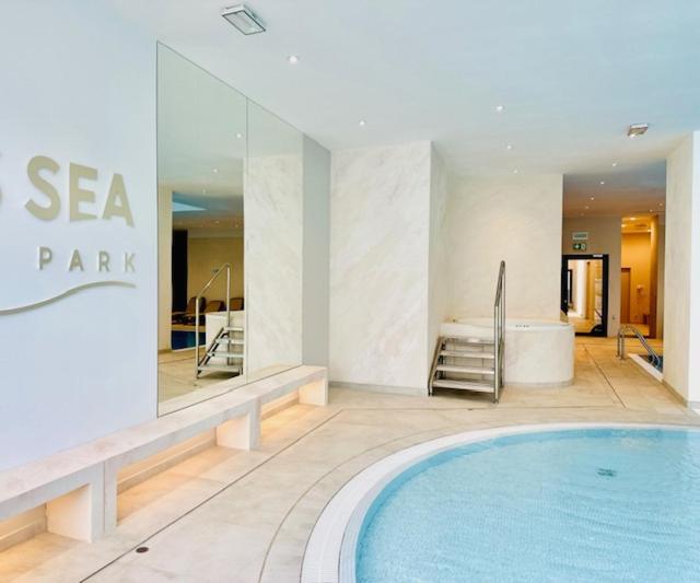 Let'S Sea - 2 Bedroom - Premium Baltic Apartment With Front Sea View Garden And Spa Access Gąski Εξωτερικό φωτογραφία